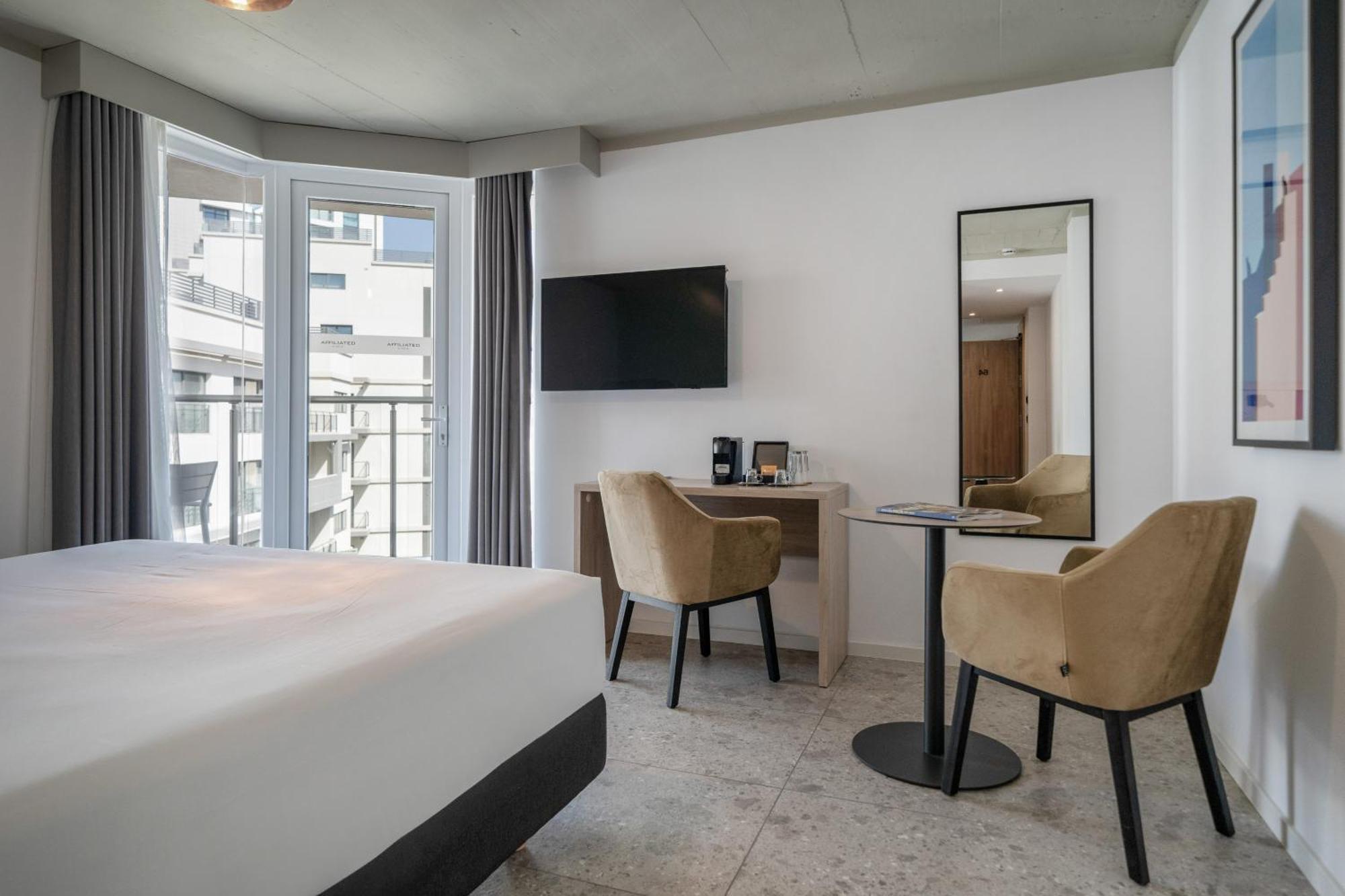 Hotel Mistral St Julian'S, Affiliated By Melia St. Julian's Exteriör bild
